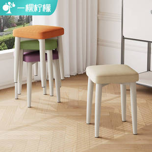 北欧餐椅现代简约书桌椅子家用可叠放餐桌椅女化妆椅轻奢餐厅凳子
