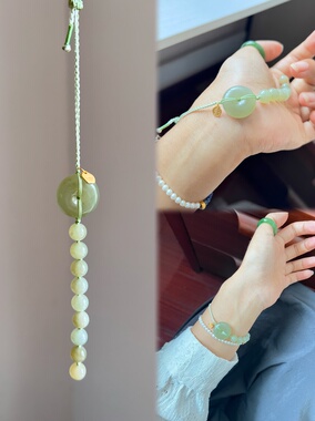 新中式原创设计和田玉平安扣手绳显白女生日礼物孤品一物一图