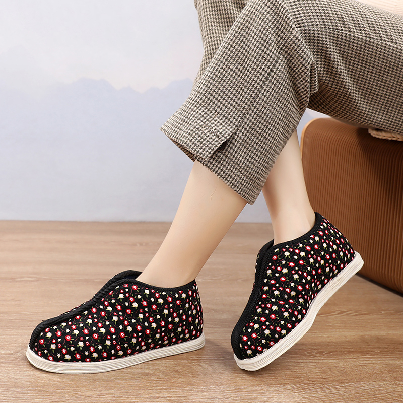 汪源中老年妈妈软底防滑保暖布鞋