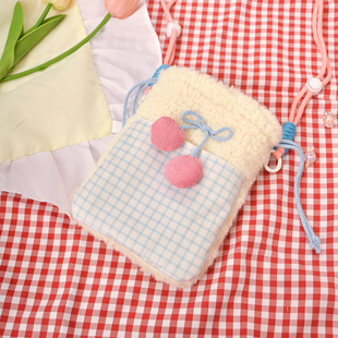 茶茶原创 蝴蝶结樱桃手机包女2025新款秋冬毛绒绒可爱斜挎小包包