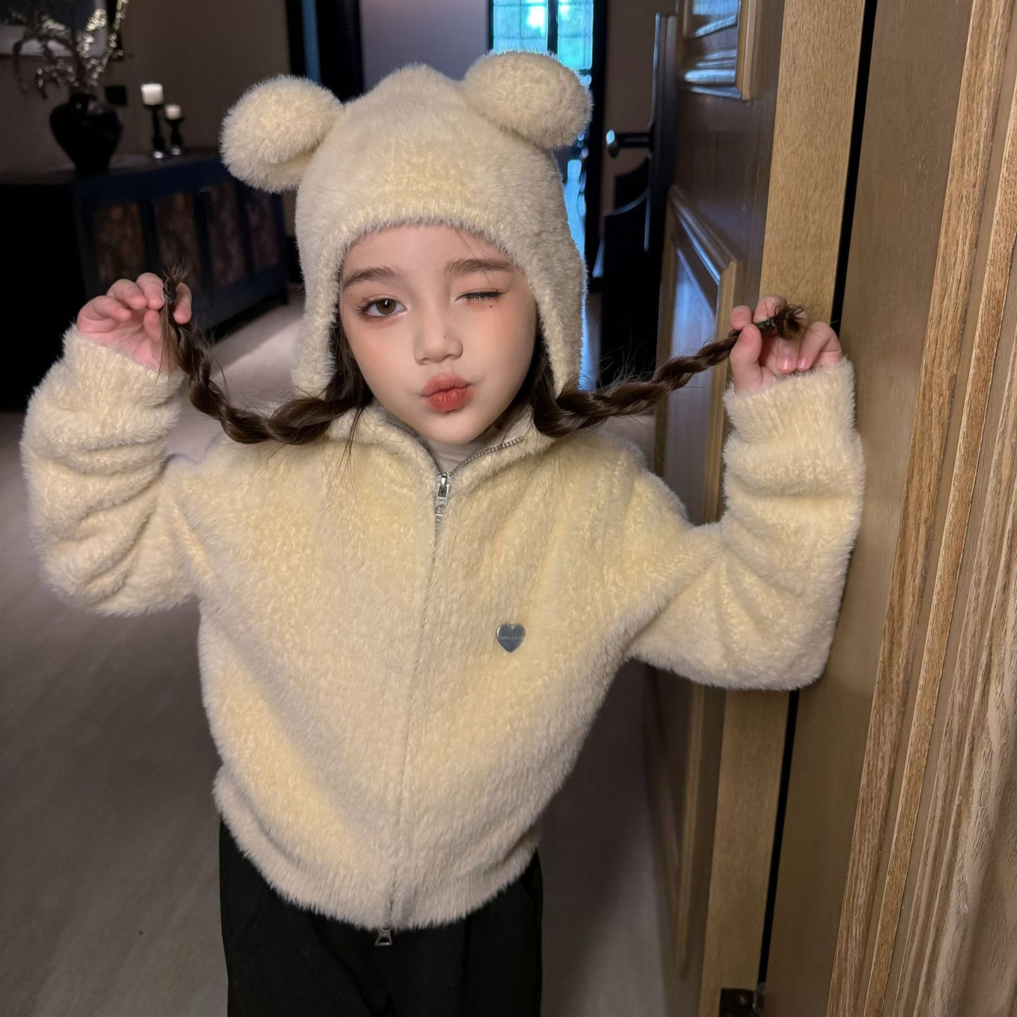 TOTObaby儿童毛衣2026冬装新款女童可爱小熊耳朵仿水貂绒针织开衫