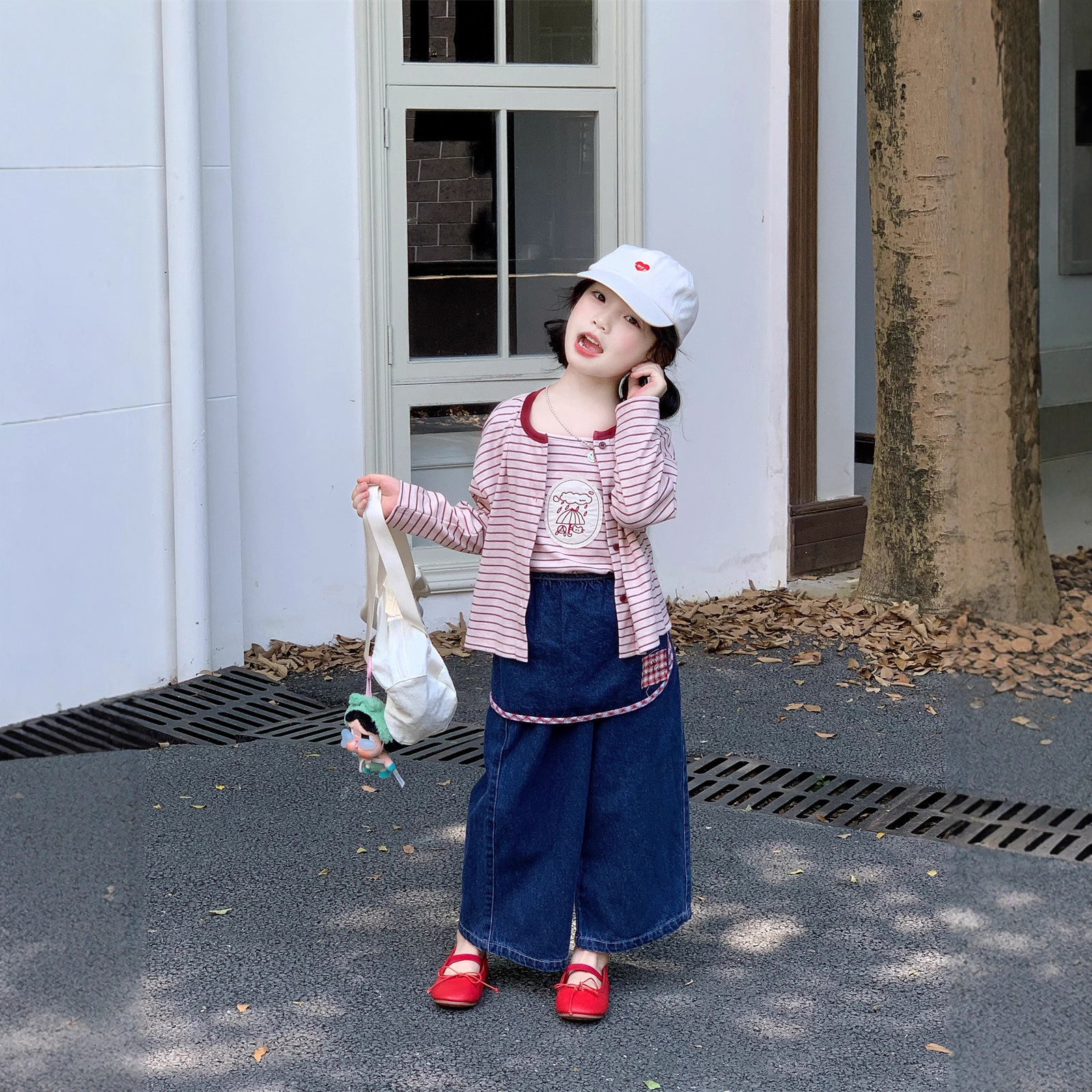 女童条纹卡通吊带背心开衫两件套