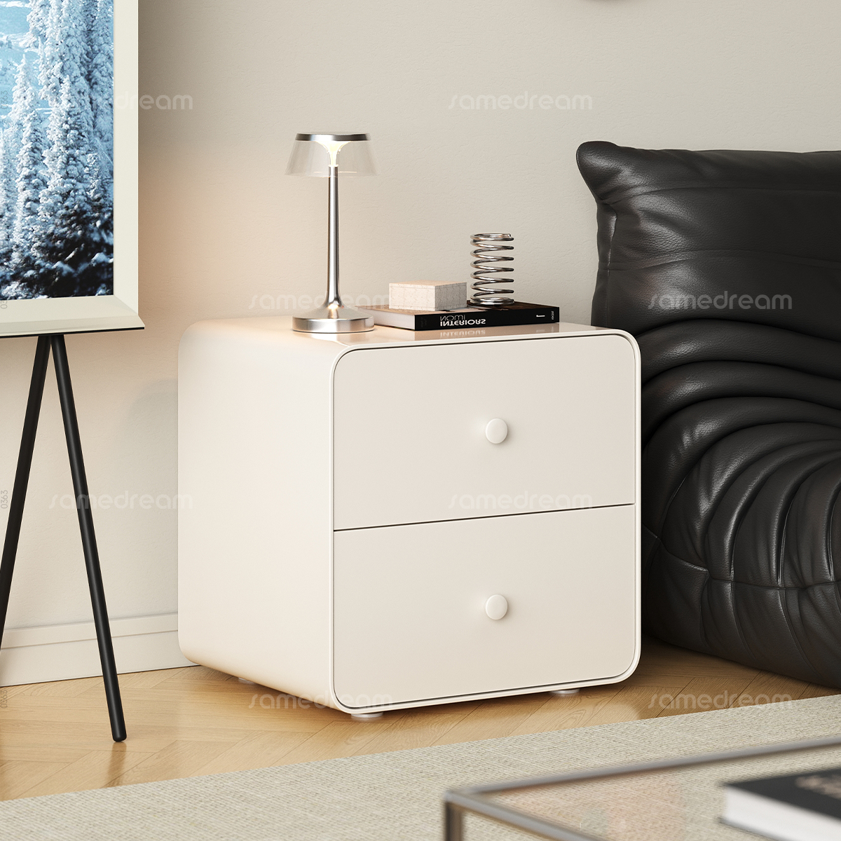 告别沉闷卧室首选多巴胺床头柜