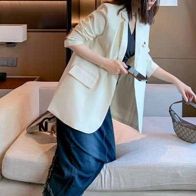 胖mm大码女装米杏色职业西装外套