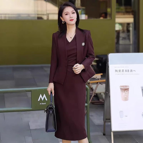 主持人正装西服套装裙子200斤