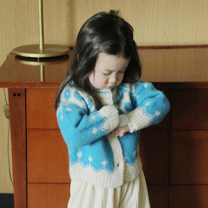amber可爱冬天女童蓝色毛衣