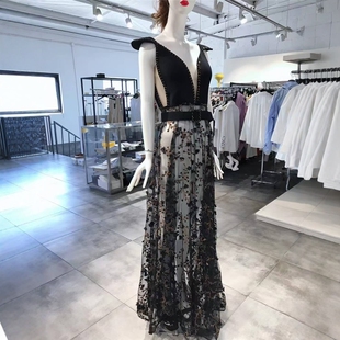 礼服裙 性感织花洋装 SABOROMA 1630 M穿