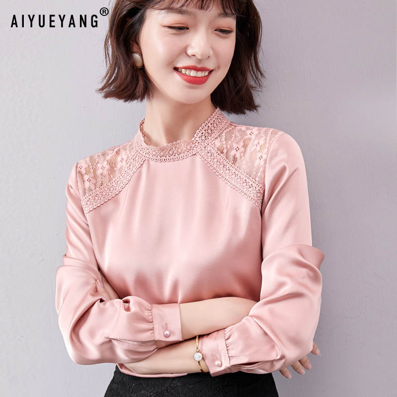 秋装上衣2020年新款醋酸缎面长袖雪纺衫镂空蕾丝洋气小衫配阔腿裤