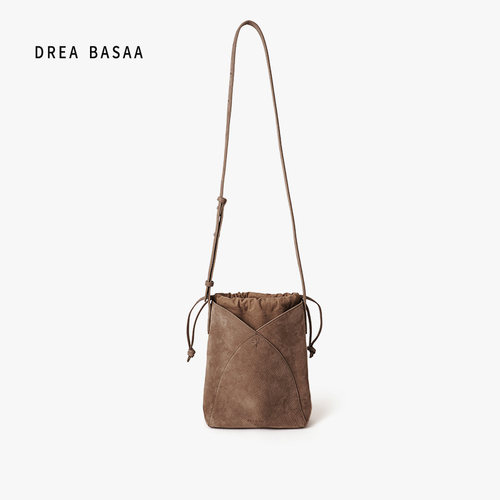 DREABASAA花瓣磨砂荔枝纹小斜挎
