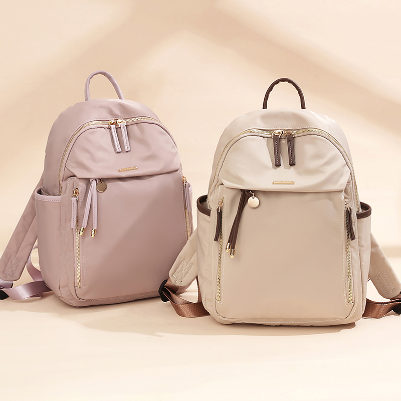 双肩包轻便可入14寸电脑