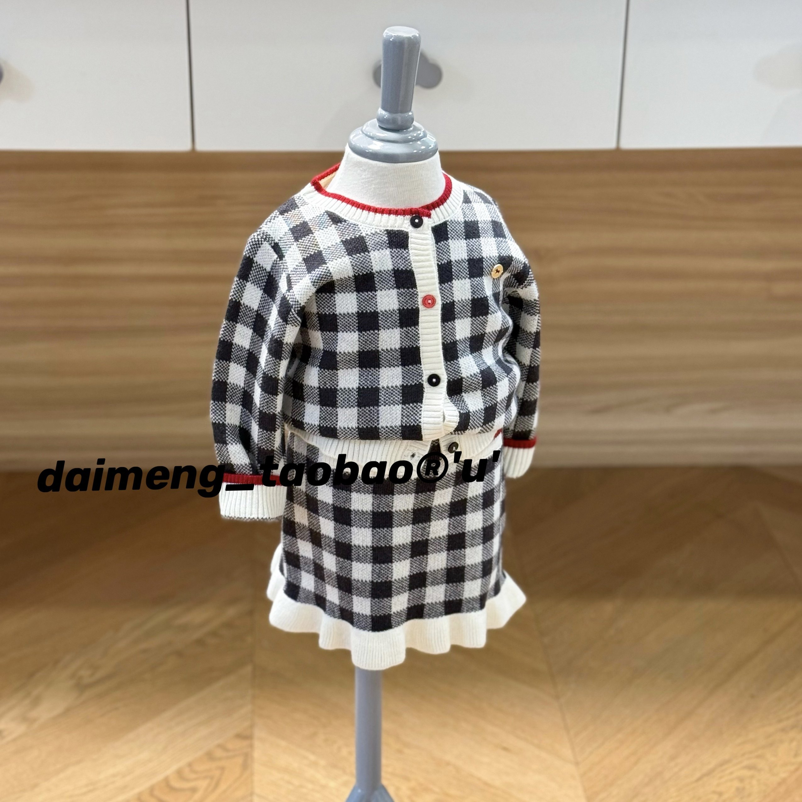 定制90-140码春款女童女宝黑白格子拼色针织开衫半裙甜美气质套装