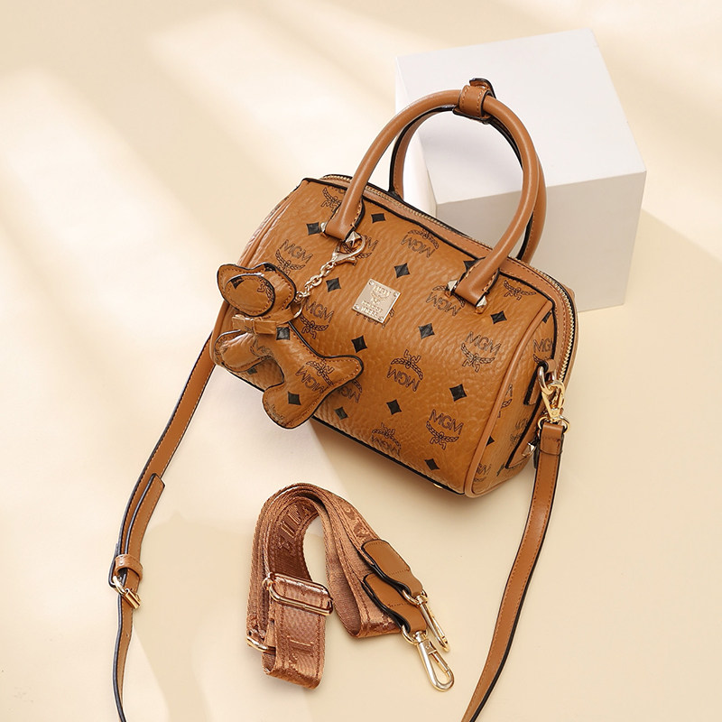 小ck手提小包包女气质2020秋冬新款单肩斜挎包今年流行小波士顿包