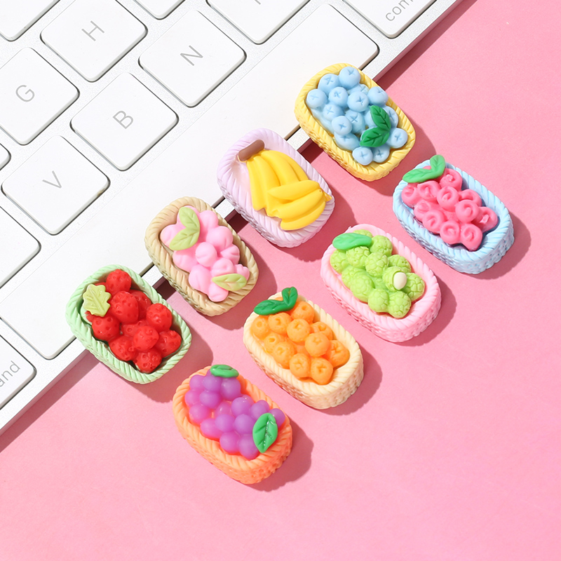 草莓葡萄荔枝水果果篮