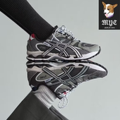 10.1联名款 ASICS INVINCIBLE GEL NIMBUSTM 复古网眼运动跑鞋