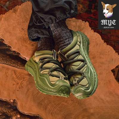 HOKAOneOne男子一脚蹬运动鞋