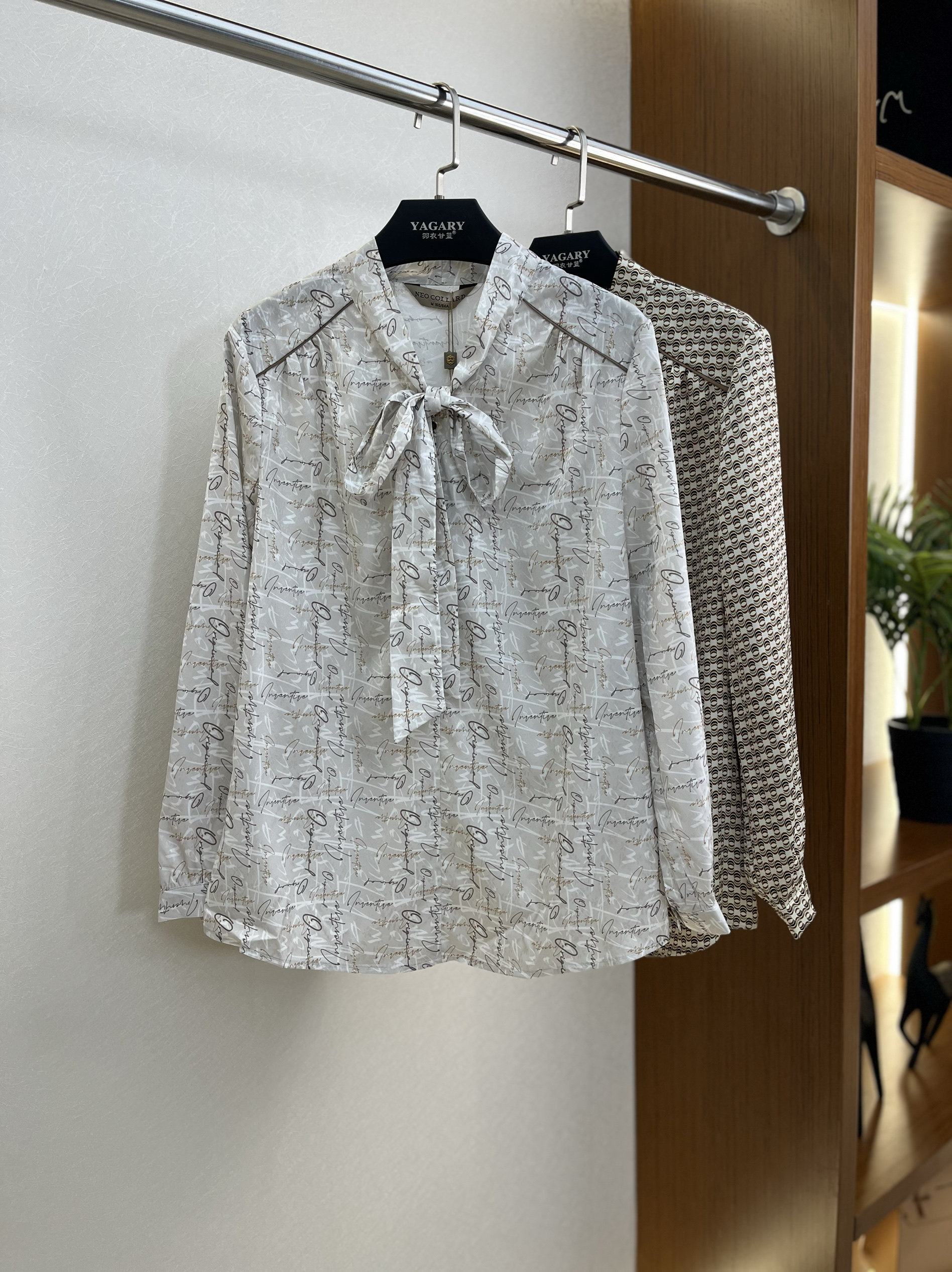 羽衣甘蓝女装春秋新品仿真丝系带三色优雅气质长袖衬衫