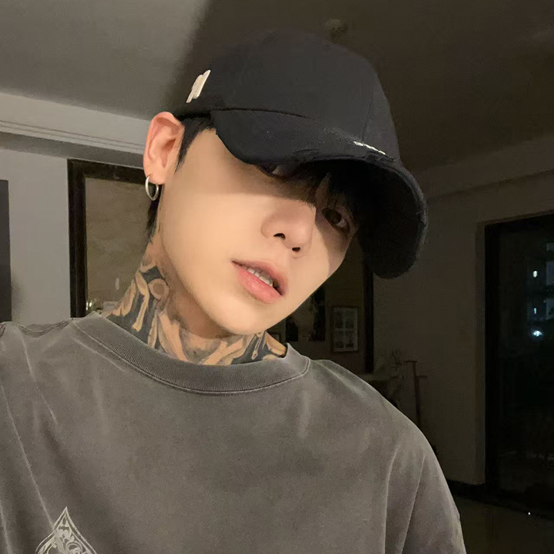 男士帽子韩版硬顶鸭舌帽简约百搭