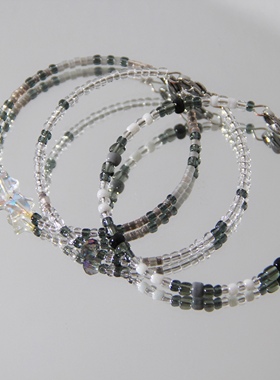 黑透灰米珠记忆钢圈三圈叠戴手链 原创手工手链