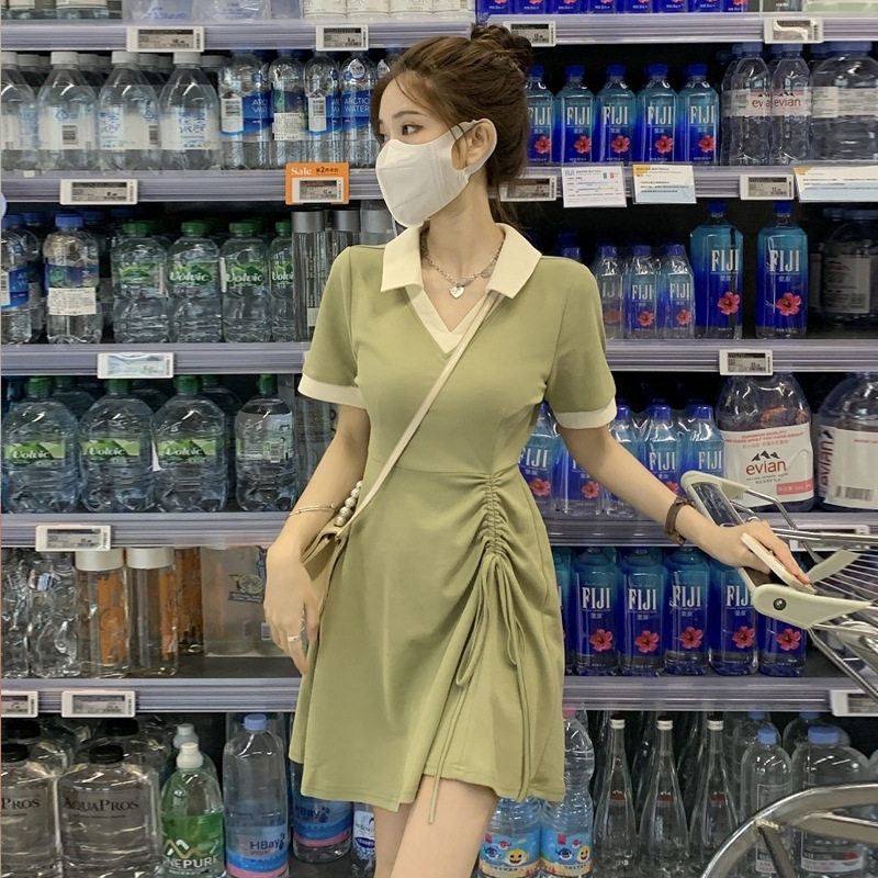 小清新POLO领撞色高腰显瘦连衣裙