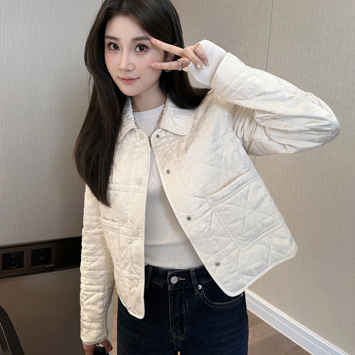 秋冬新款缎面提花轻薄保暖棉服