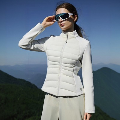 轻薄90白鹅绒羽绒服外套女短款