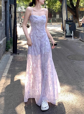 法式紫色多巴胺吊带连衣裙女夏日绝美海边度假绝美气质收腰长裙