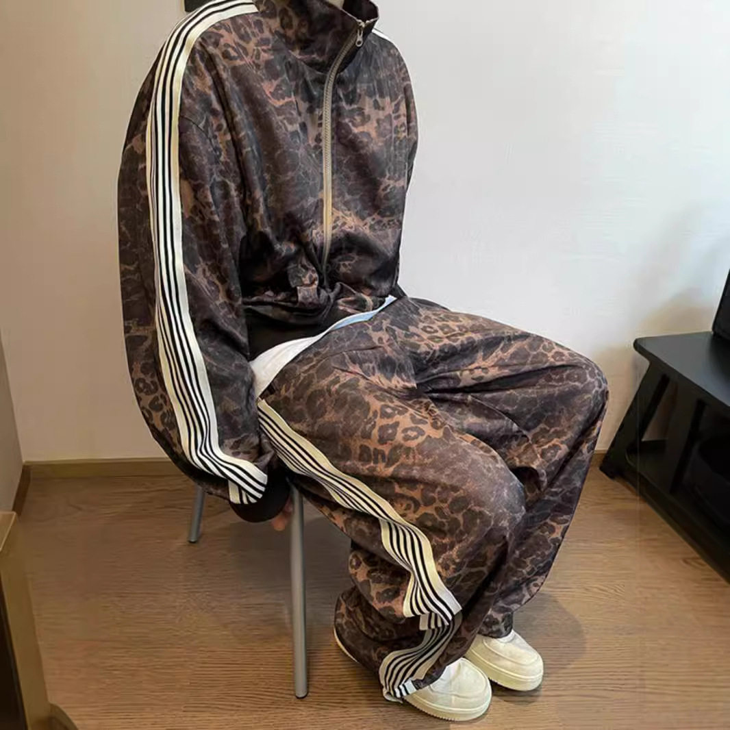 美拉德复古豹纹侧条纹男套装