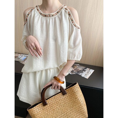 丽光南法假日 波西米亚风编织串珠露肩衬衫阔腿短裤套装 SN7719