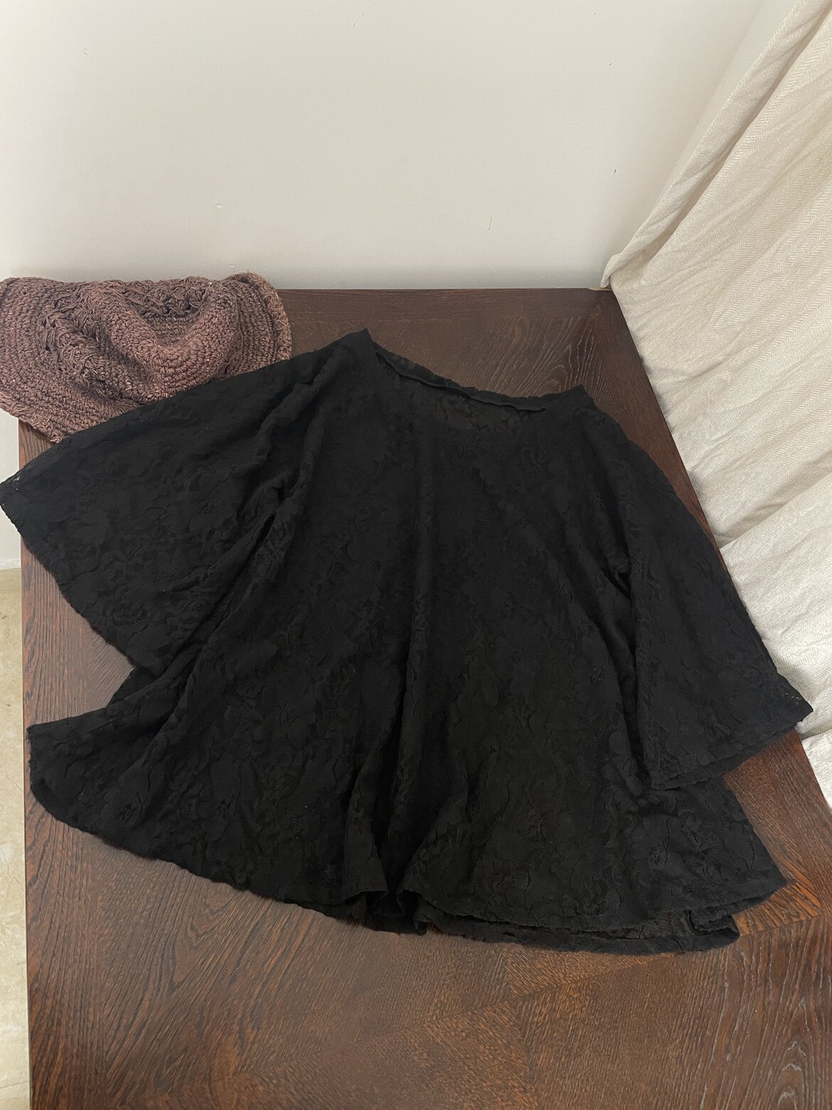 外贸尾货  时髦重工宽松蕾丝罩衫女性感透视感夏季上衣2530