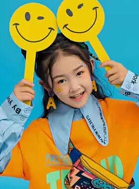 创意新款儿童简约摄影道具黄色笑脸手拿板可爱表情手举牌拍照道具