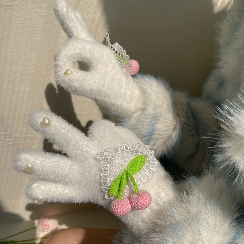 少女甜美可爱樱桃保暖手套