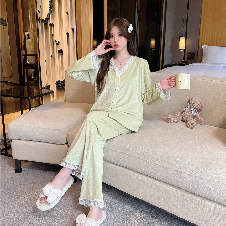 2023年新款睡衣女秋冬海岛绒薄绒女士简约蕾丝边双面绒家居服套装