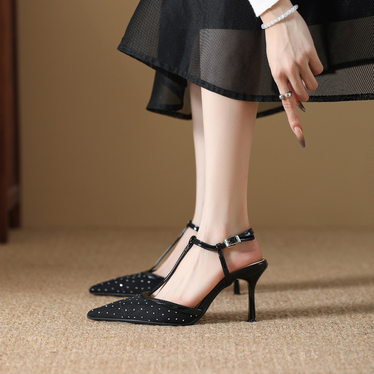 包头凉鞋女夏外穿时尚高级感精致细跟气质名媛不累脚百搭高跟鞋