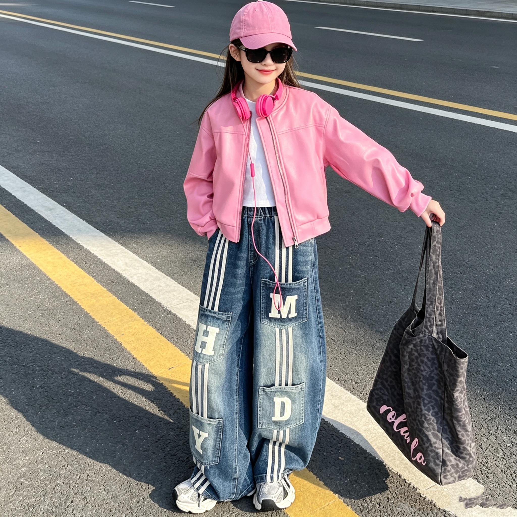 女童粉色短款皮衣外套牛仔裤套装