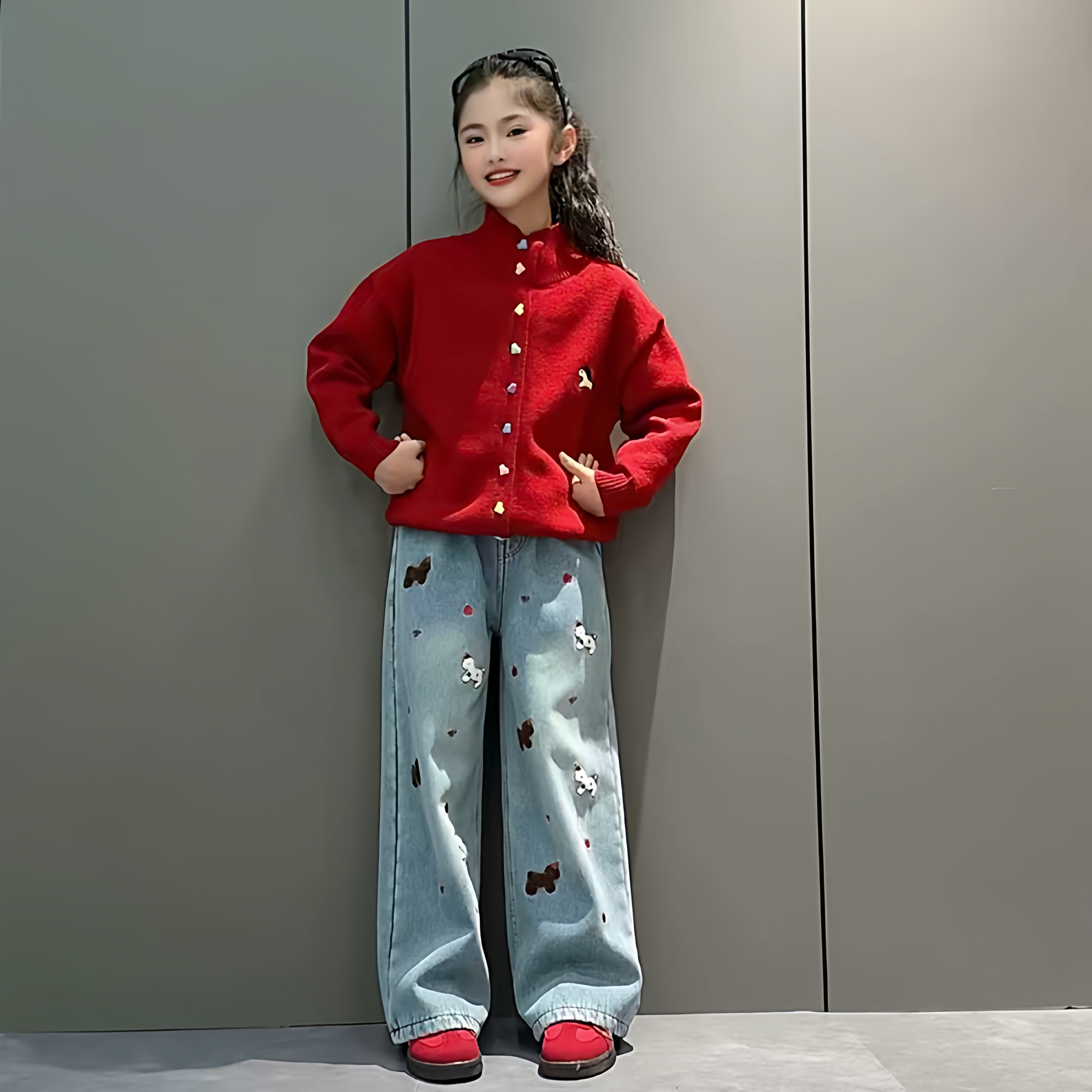 女童本命年红色高领毛衣设计感小马刺绣牛仔阔腿裤初中生过年套装