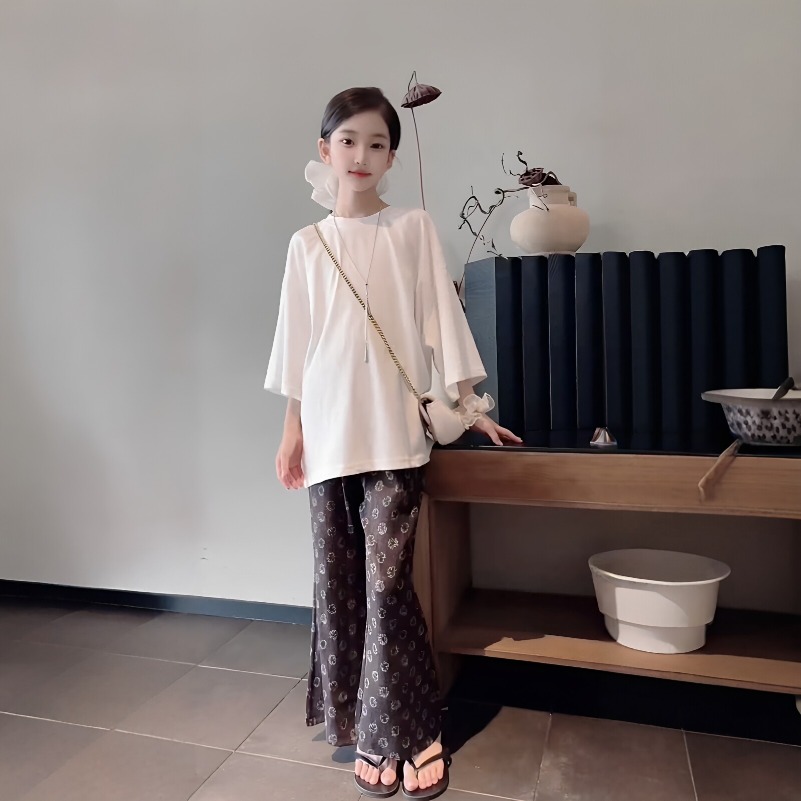 女童宽松短袖复古碎花喇叭裤套装