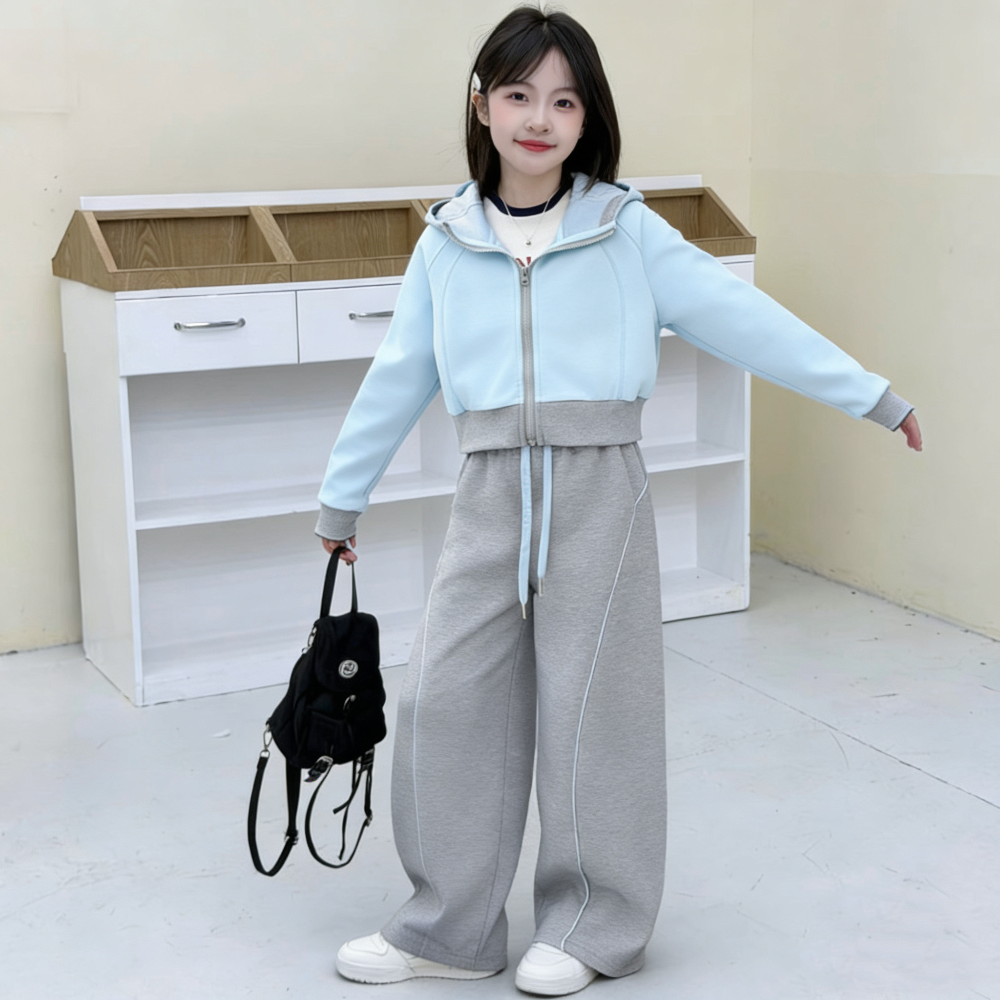 女童春秋韩版运动休闲套装初中生巨好看连帽卫衣外套阔腿裤两件套