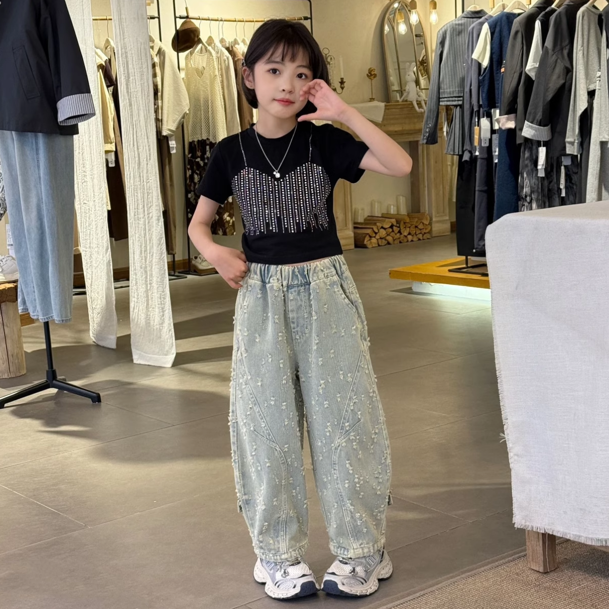 女童烫钻短袖设计感牛仔裤套装