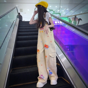 中大童百搭卡通连体裤 牛仔背带裤 潮 复古卡通可爱小熊工装 女童美式