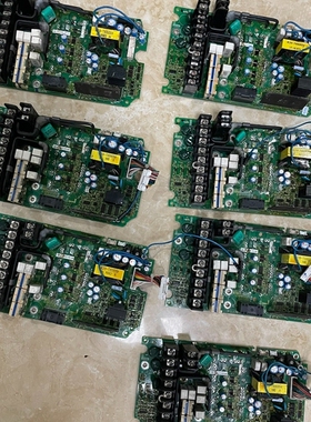 寻《《安川电源板ETP712861，ETP712871，YPHT3