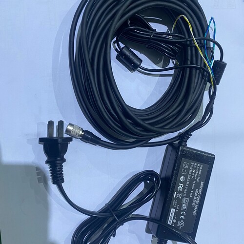 寻《《SWITCHING POWER ADAPTER，10M600