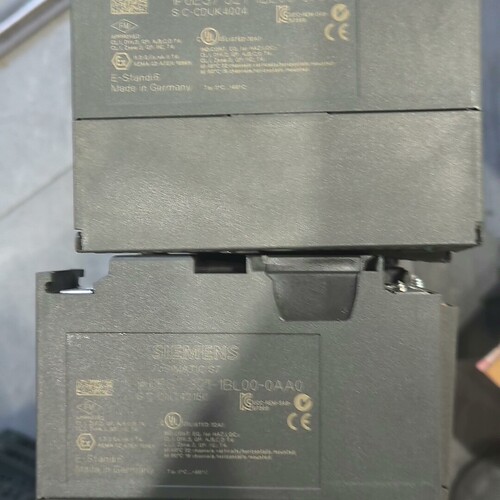 寻《《6ES7321-1BL00-0AA0 完整模块 当板子卖