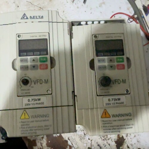 寻《《台达变频器m系列，VFD007M21A，0.75kw，220