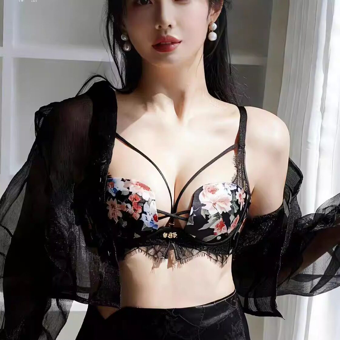 锋燕蚕丝聚拢显大文胸套装