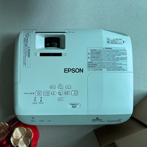 爱普生高清投影仪家用商用投影机