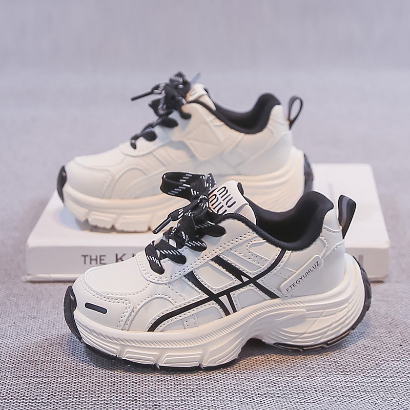 男童鞋子2026春季新款儿童时尚休闲运动鞋春秋款女孩皮面老爹潮鞋