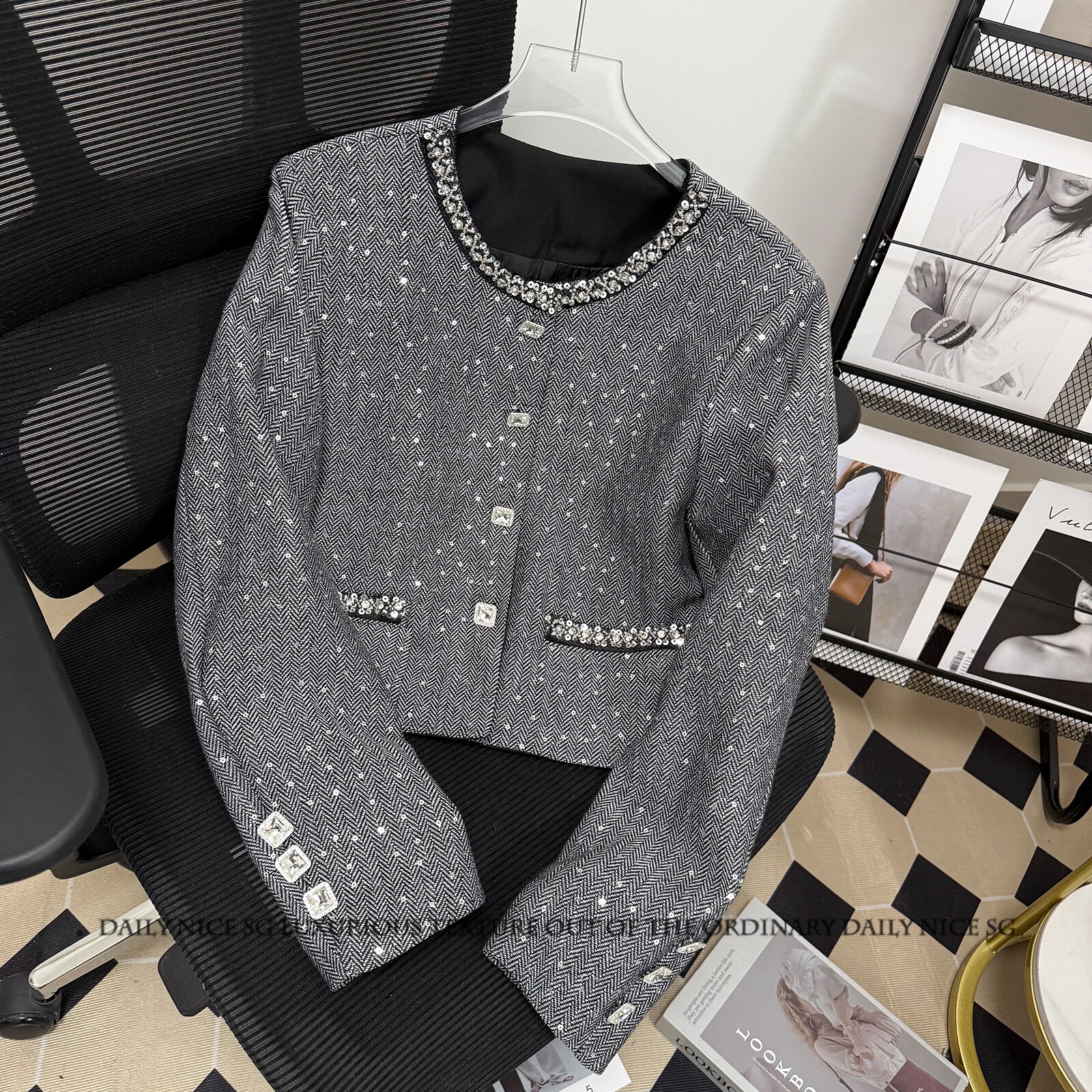 新款法式小众设计感满身亮片钉珠水钻长袖圆领显瘦短款外套女上衣,女装/女士精品,短外套,淘宝优惠券,粉丝福利购,淘宝优惠卷