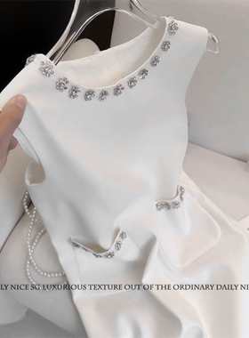 2026夏季新款小香风钉珠水钻气质百搭显瘦冰感背心裙女无袖连衣裙