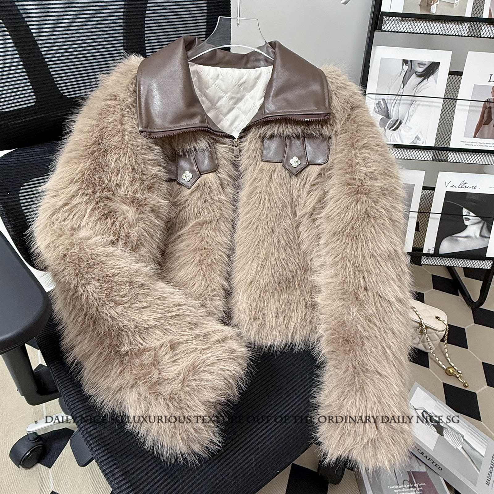 2025秋季新款小香风气质牛角扣短款显瘦夹棉仿狐狸毛皮草小外套女