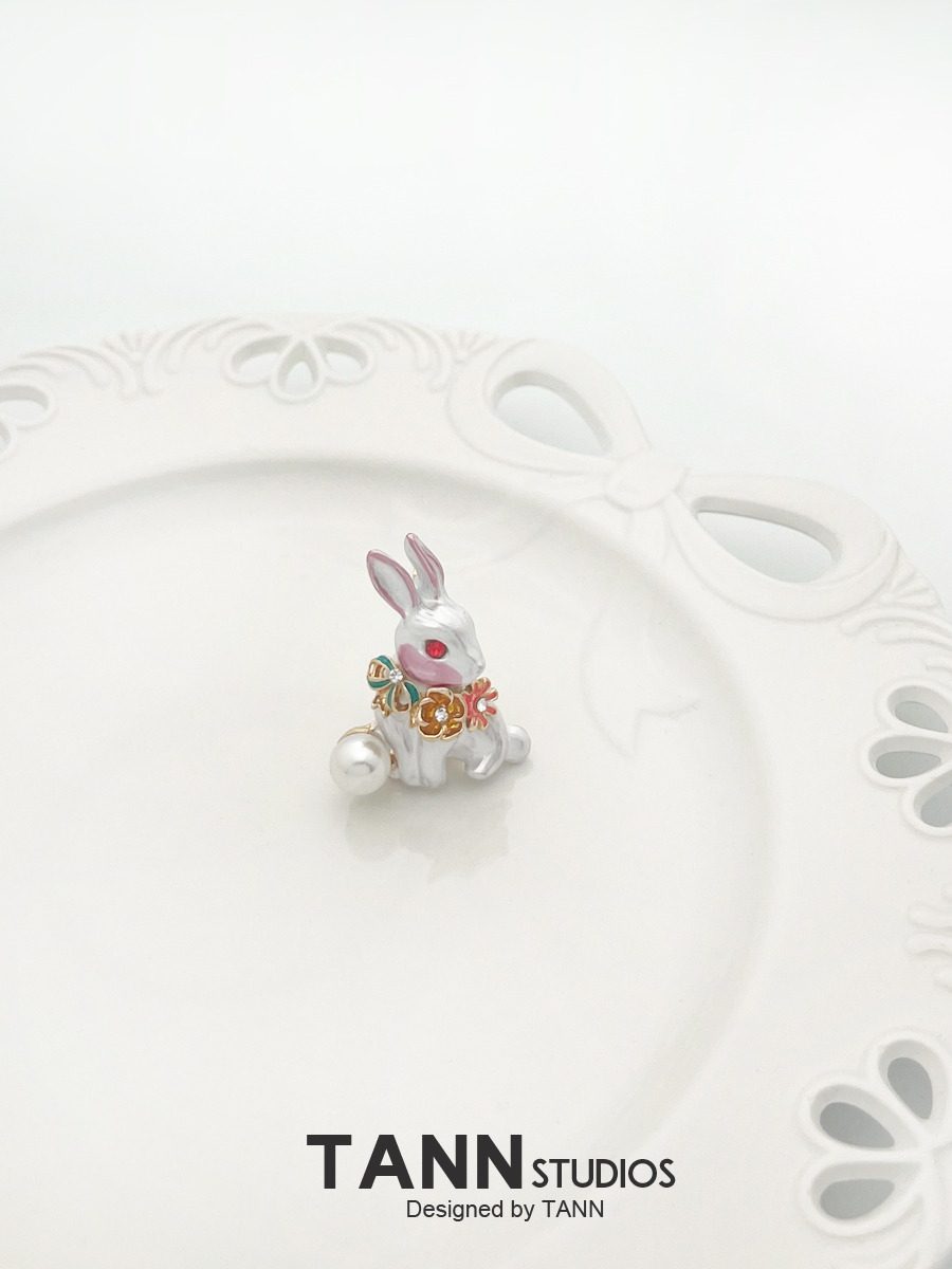 中秋礼物玉兔珍珠别针衣服搭配